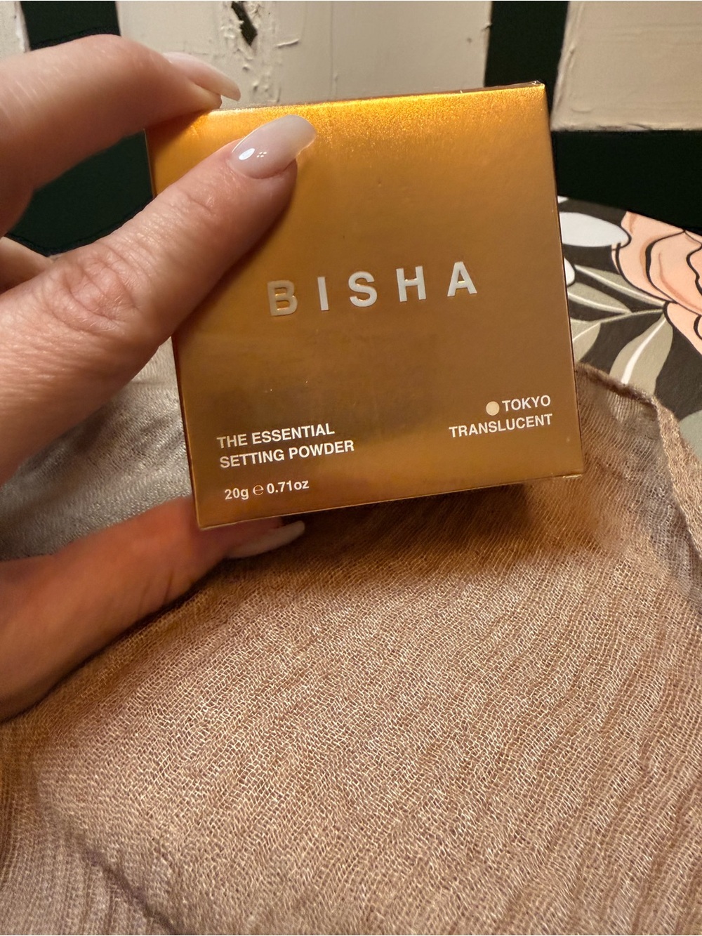 BISHA THE ESSENTIAL Setting Powder - Tokyo Translucent - Picture 3 of 5